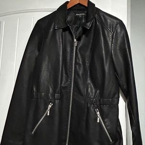 NWT Black Baccino Faux Leather Jacket With Zipper Accents Fitted Waist